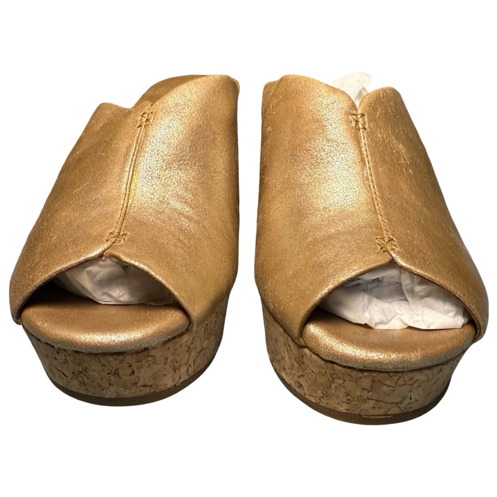 UGG Dominique Gold Wedge Sandals Size 7 - Picture 2 of 10